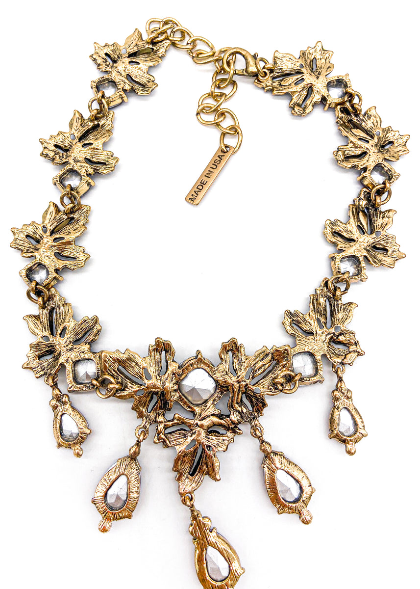 Oscar de la Renta Crystal and Ruby Statement Necklace - BOUTIQUE PURCH –  PauméLosAngeles