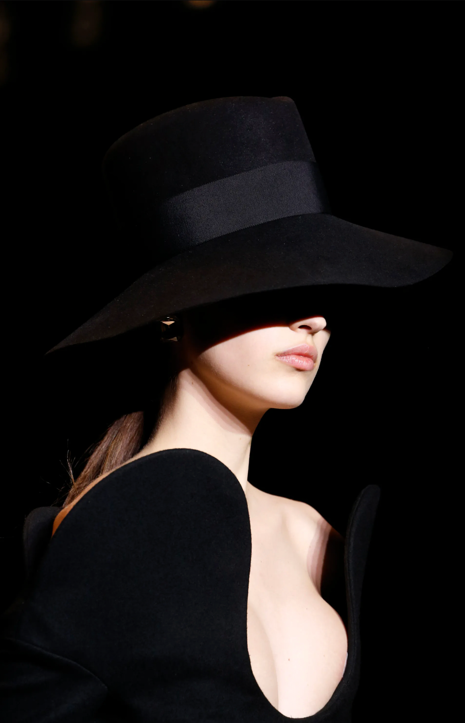 white christmas dresses Saint Laurent Black Cut Out Swirl Round Shoulder Felt Wool Long Sleeve –  PauméLosAngeles