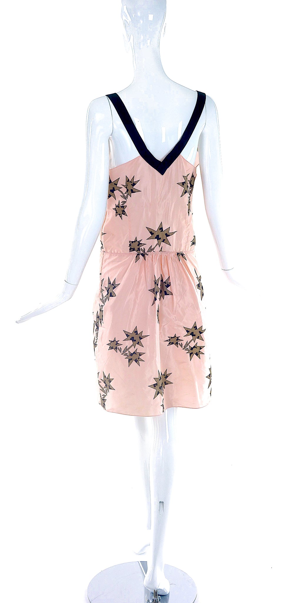 Miu Miu Pink Star Print "Freja" Dress Spring Summer 2006 PaumLosAngeles Miu Miu Pink Star Print "Freja" Dress Spring Summer 2006 PaumLosAngeles
